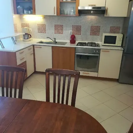 Apartman Leo Brela Buitenkant foto
